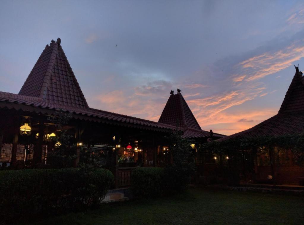Joglo Ayem Tentrem Tempelanlage Tempelanlage Prambanan Exterior foto